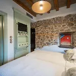 Robolo Boutique By H&t Otel