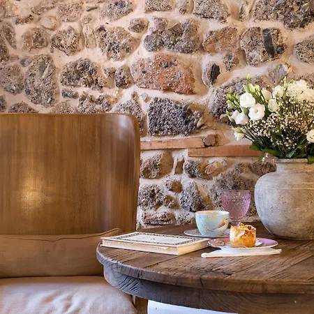 Robolo Boutique By H&t Otel