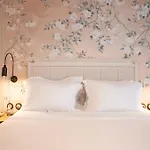 Robolo Boutique By H&t Hotel 3*