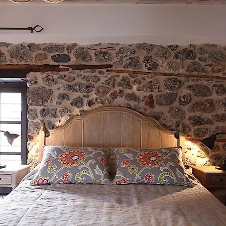 Robolo Boutique By H&t 3*