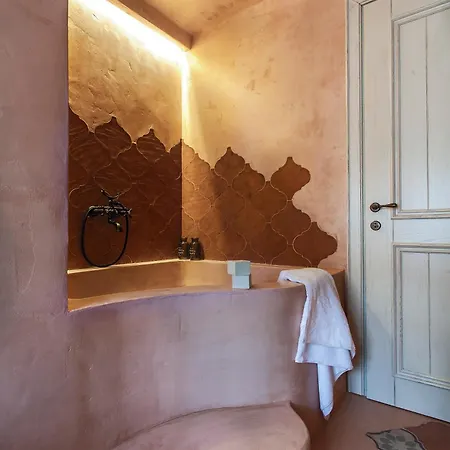 Hotel Robolo Boutique By H&t