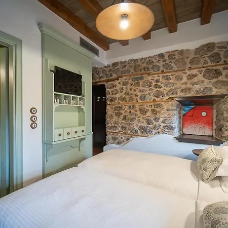 Robolo Boutique By H&t מלון