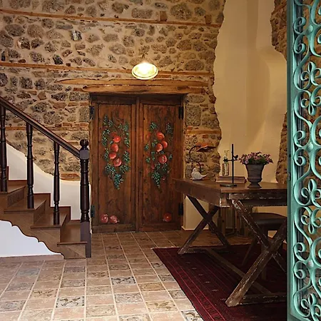 Robolo Boutique By H&t 3*