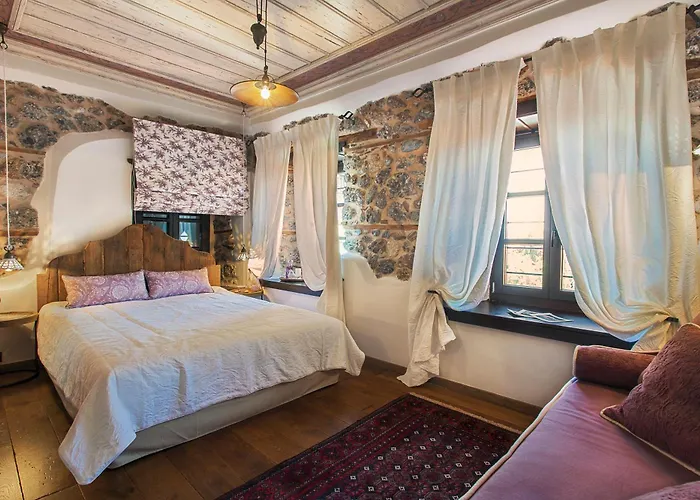 Robolo Boutique By H&t Hotel 3*