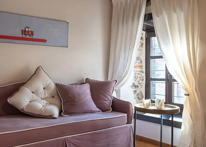 Robolo Boutique By H&t 3*