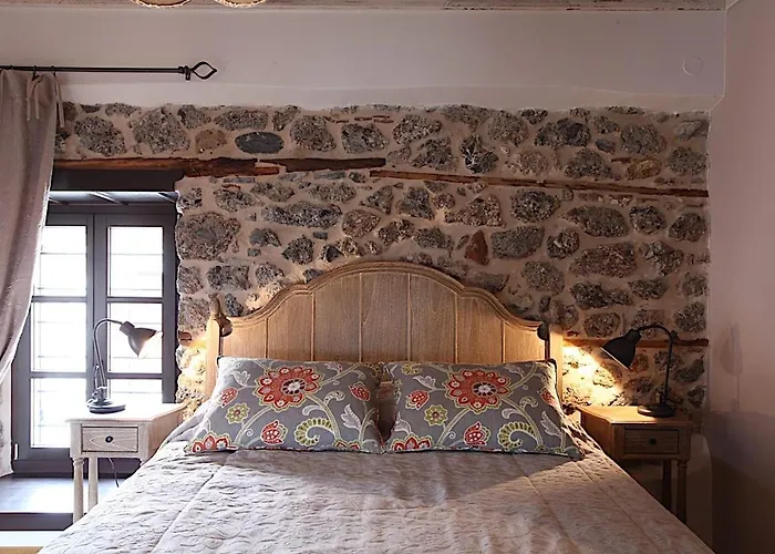 Robolo Boutique By H&t 3*