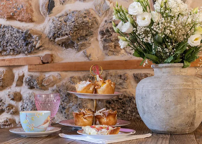 Robolo Boutique By H&t 3*