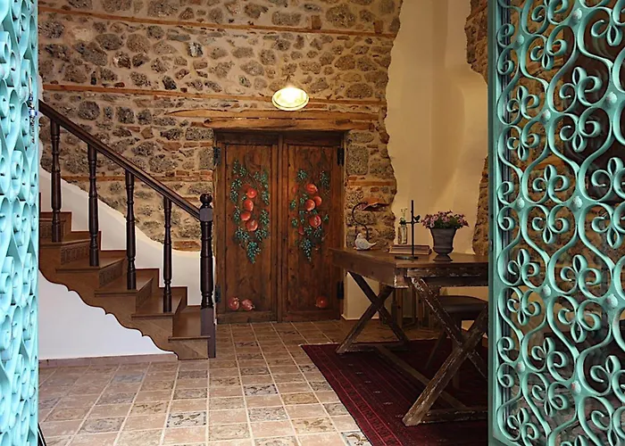 Robolo Boutique By H&t 3*